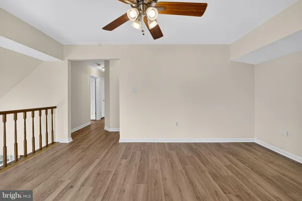 $945,500 | 2982 Emerald Chase Drive, Herndon, VA 20171