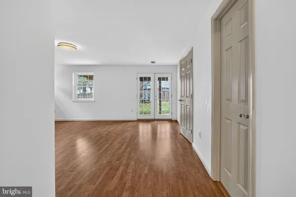 $945,500 | 2982 Emerald Chase Drive, Herndon, VA 20171