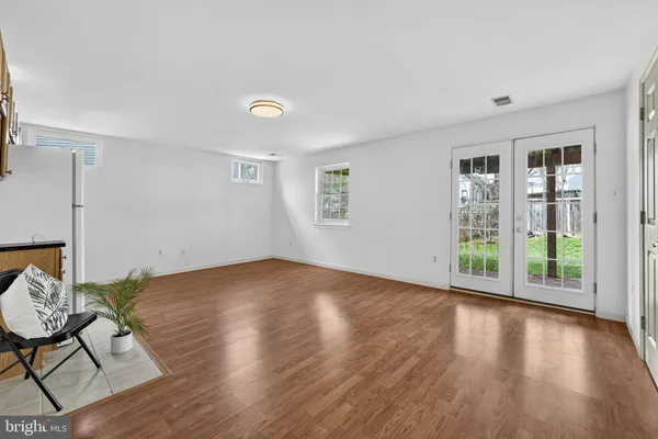 $945,500 | 2982 Emerald Chase Drive, Herndon, VA 20171