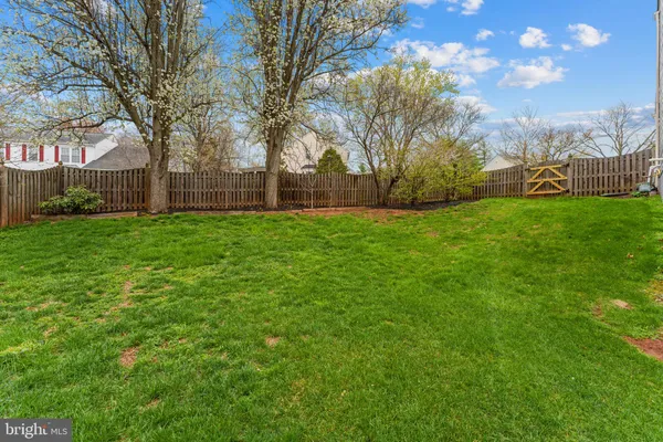 $945,500 | 2982 Emerald Chase Drive, Herndon, VA 20171