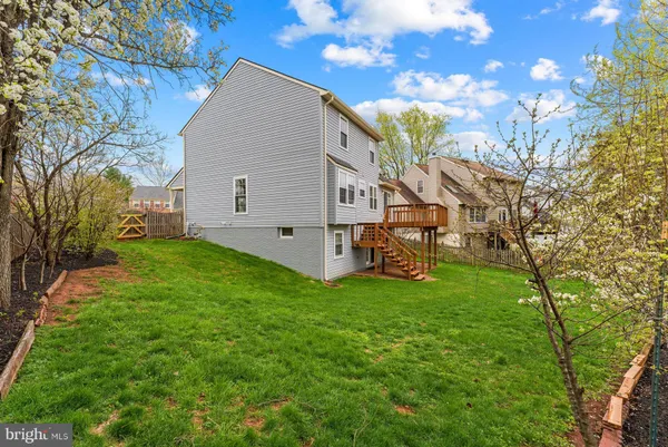 $945,500 | 2982 Emerald Chase Drive, Herndon, VA 20171
