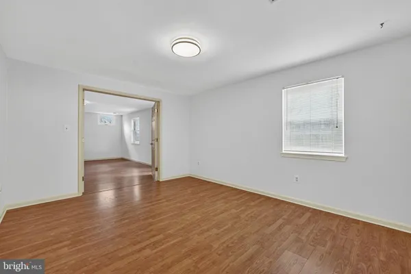 $945,500 | 2982 Emerald Chase Drive, Herndon, VA 20171