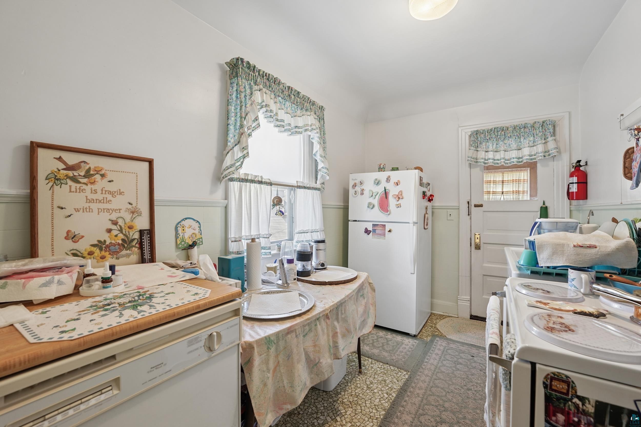 1407 East 3rd Street Duluth, MN 55805 - Photo 18 of 26