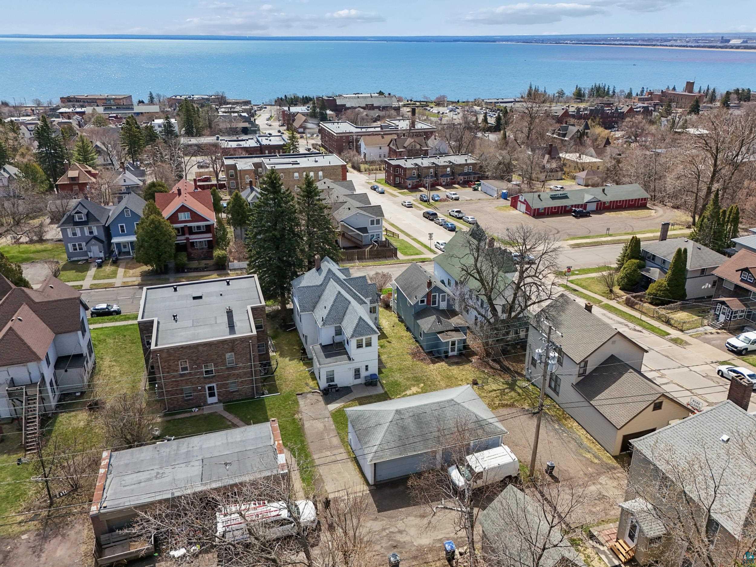 1407 East 3rd Street Duluth, MN 55805 - Photo 3 of 26