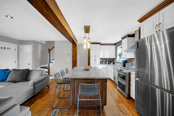 $430,000 | 2831 North Austin Avenue, Chicago, IL 60634