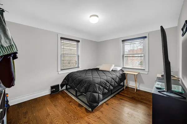 $430,000 | 2831 North Austin Avenue, Chicago, IL 60634