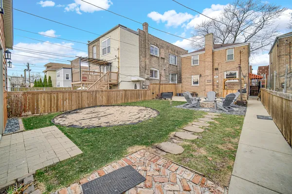 $430,000 | 2831 North Austin Avenue, Chicago, IL 60634