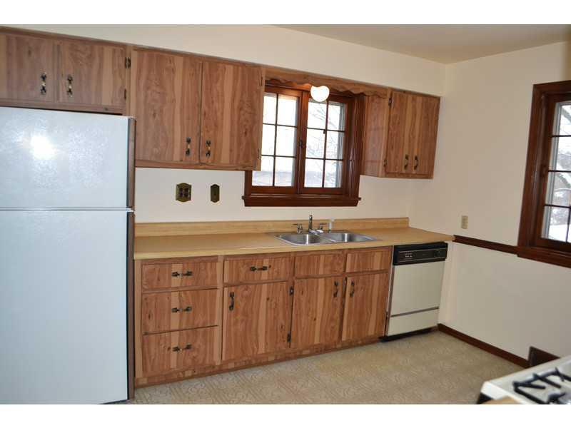 1711 Renton Avenue Pittsburgh, PA 15229 - Photo 8 of 25 Kitchen.