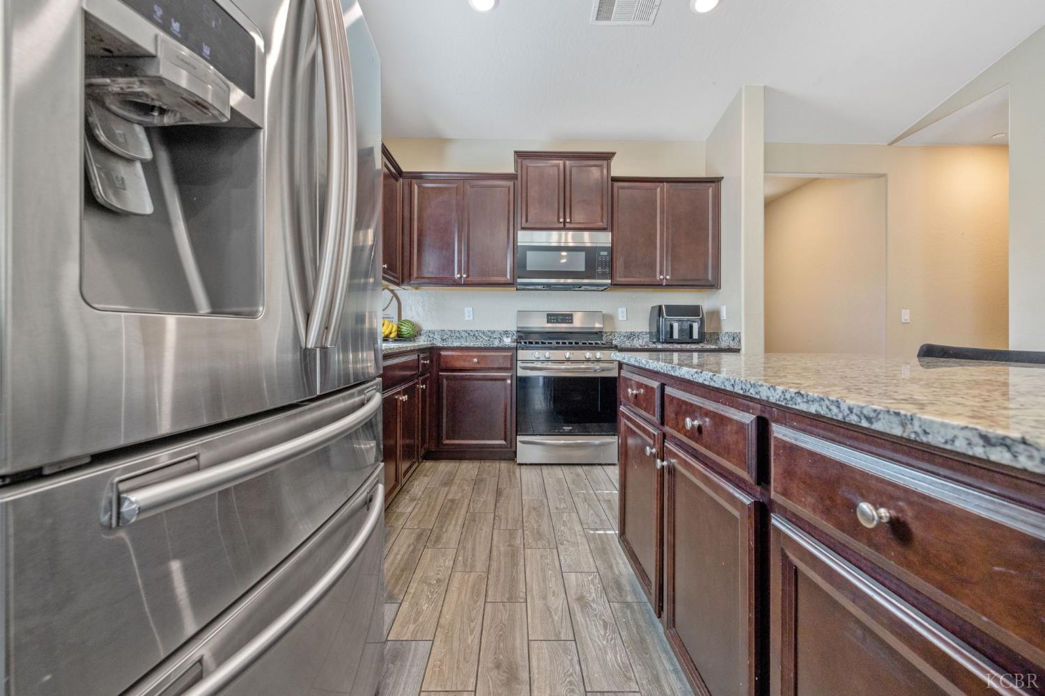 757 Strada Street Lemoore, CA 93245 - Photo 14 of 63 Gallery Image 14