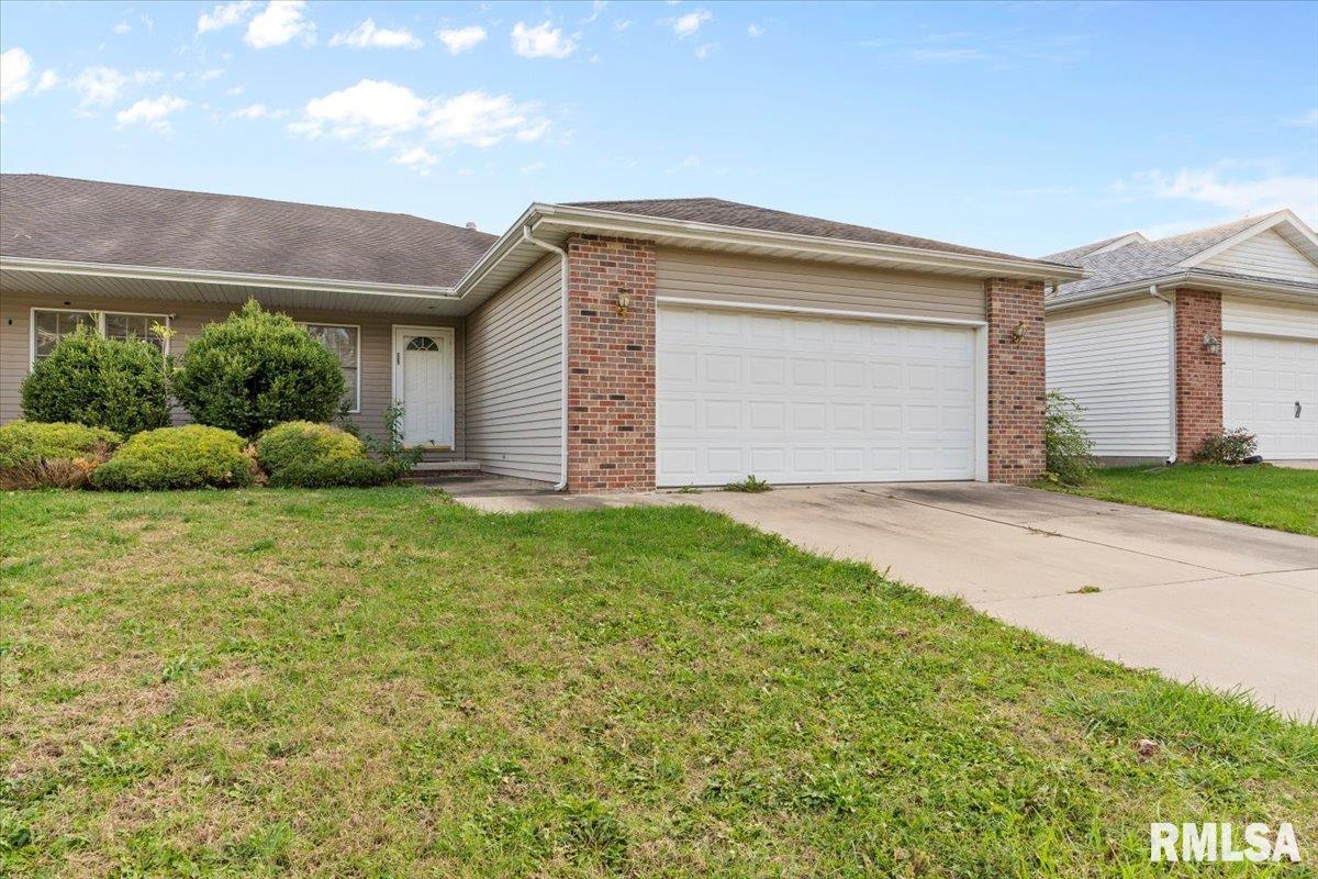 2416 Neil Road Springfield, IL 62702 - Photo 1 of 28