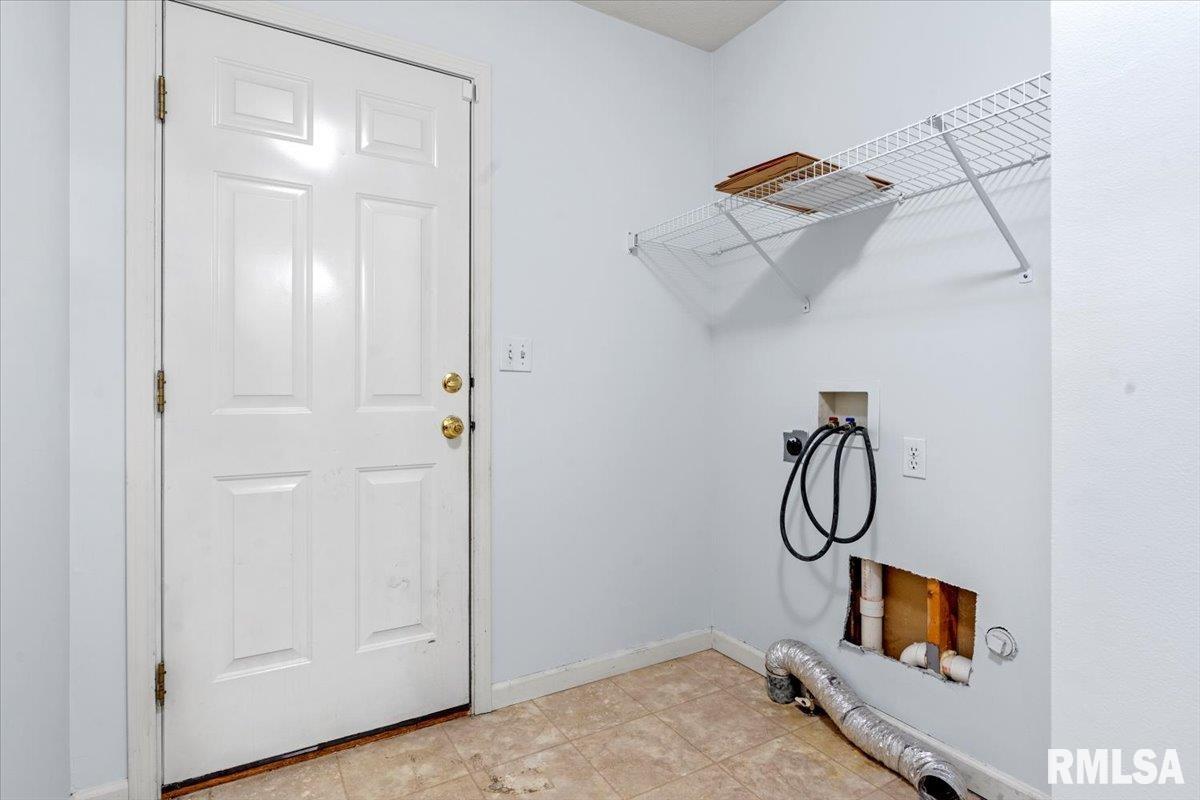 2416 Neil Road Springfield, IL 62702 - Photo 24 of 28