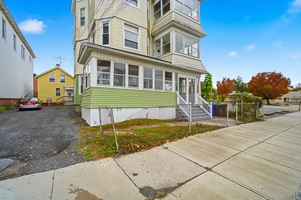 $484,900 | 201 Main Street, Springfield, MA 01151