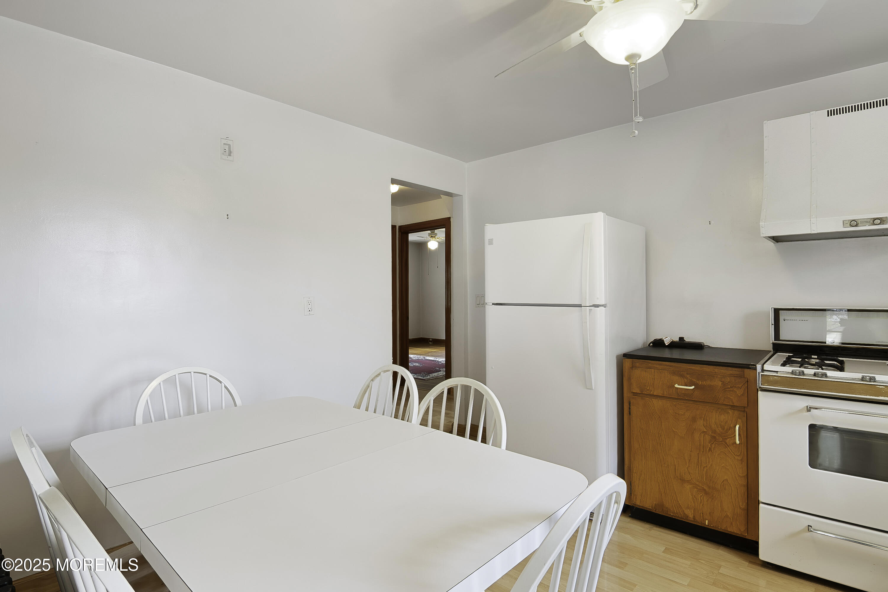 805 King Georges Road Fords, NJ 08863 - Photo 15 of 38 15-15