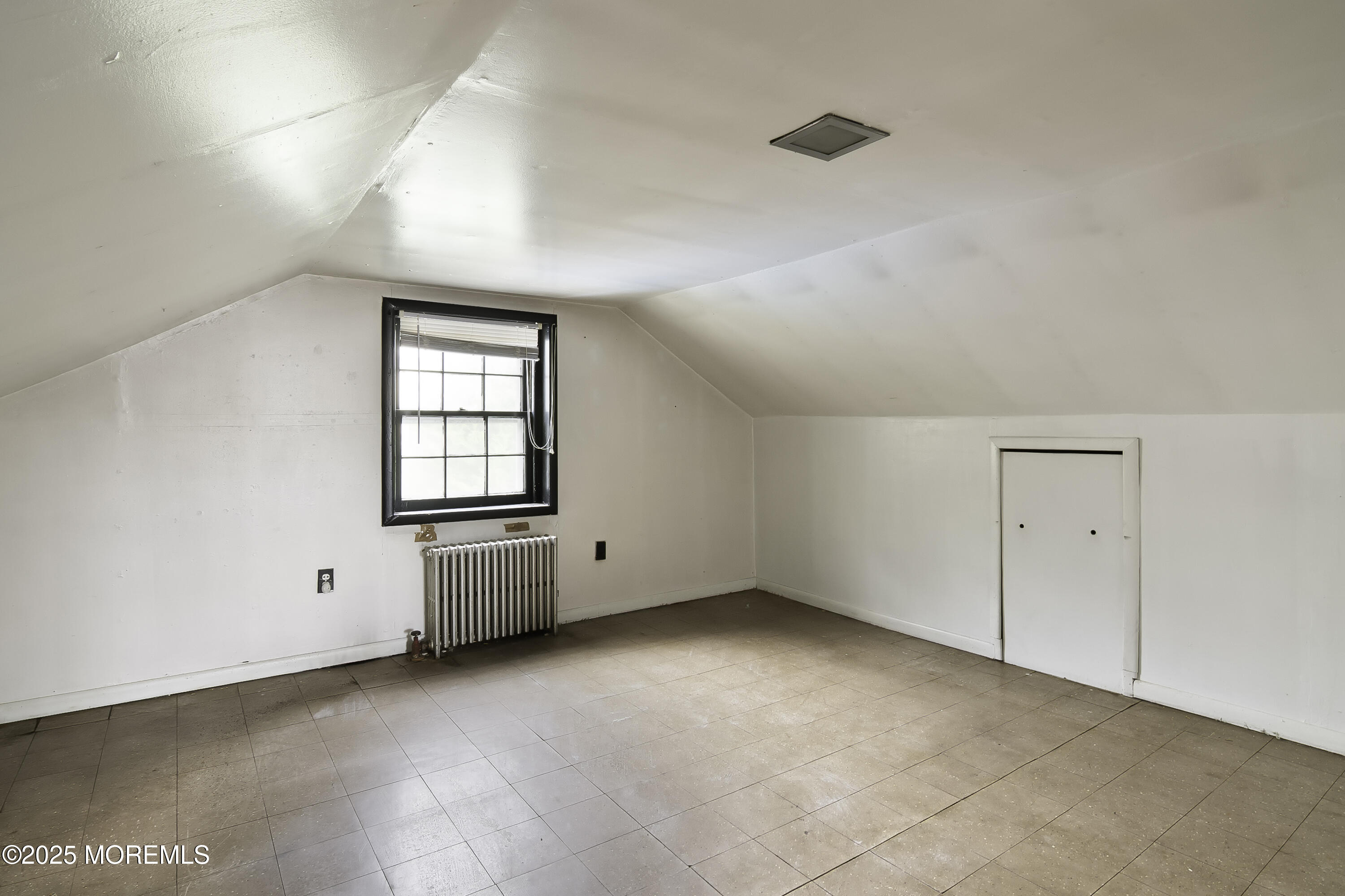 805 King Georges Road Fords, NJ 08863 - Photo 18 of 38 18-18