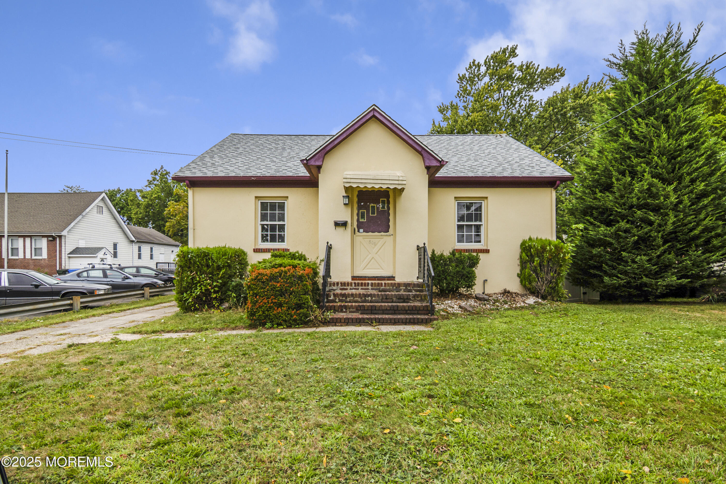 805 King Georges Road Fords, NJ 08863 - Photo 3 of 38 02-02