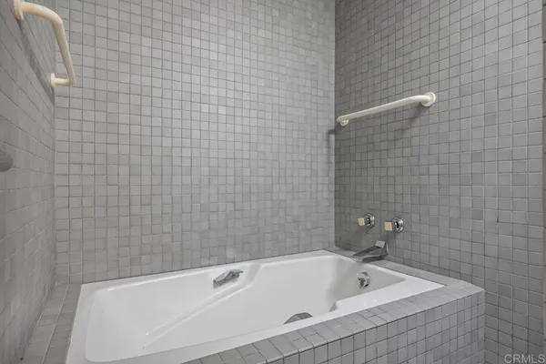 $2,990,000 | 160 Solana Point Circle, Solana Beach, CA 92075