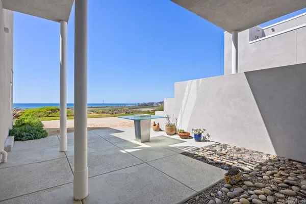 $2,990,000 | 160 Solana Point Circle, Solana Beach, CA 92075
