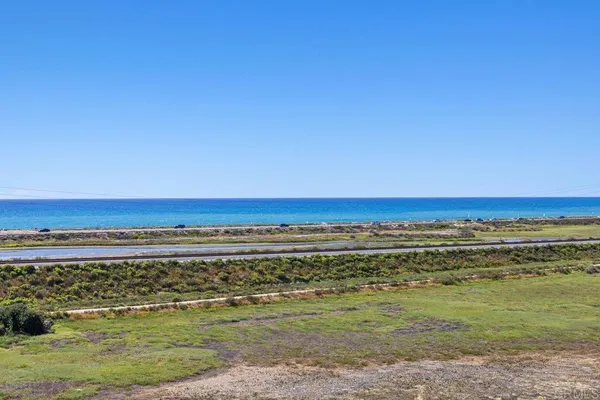 $2,990,000 | 160 Solana Point Circle, Solana Beach, CA 92075