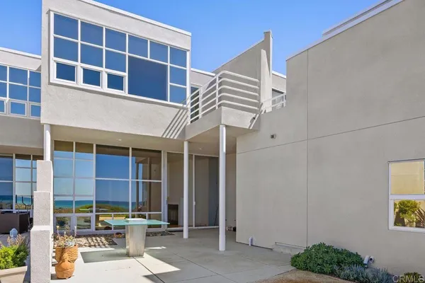 $2,990,000 | 160 Solana Point Circle, Solana Beach, CA 92075
