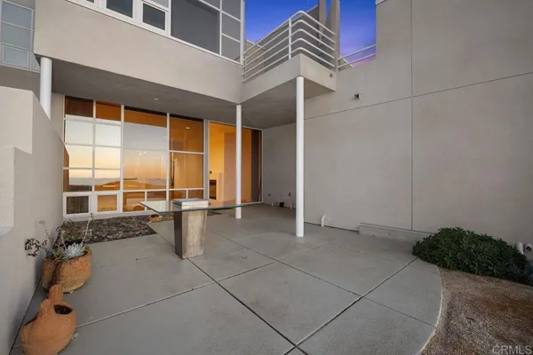 $2,990,000 | 160 Solana Point Circle, Solana Beach, CA 92075