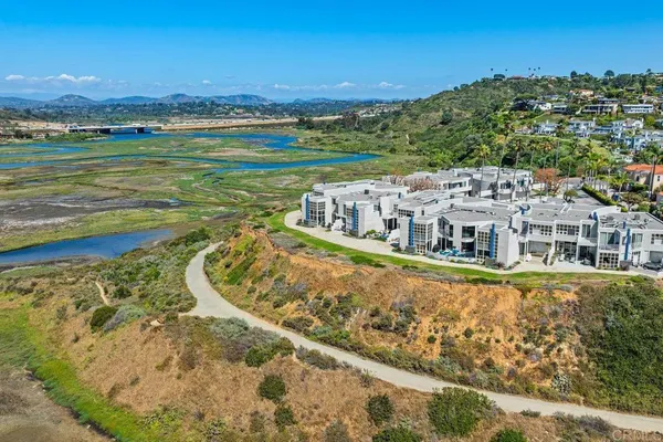 $2,990,000 | 160 Solana Point Circle, Solana Beach, CA 92075