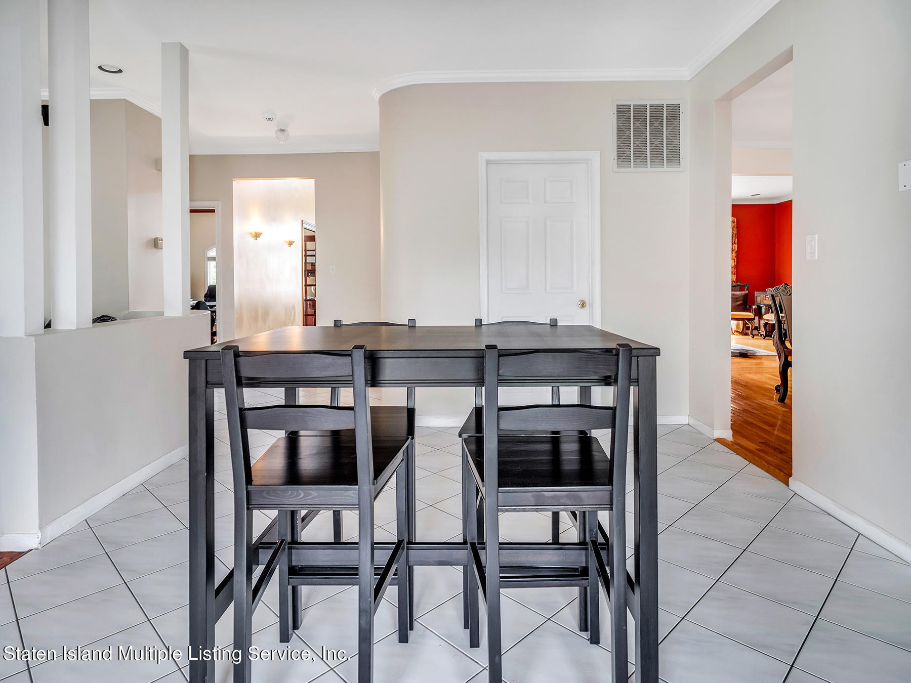 39 Nicole Loop Staten Island, NY 10301 - Photo 18 of 48 DF3EE152-E9E4-4DD9-87A7-374ED36B9D14