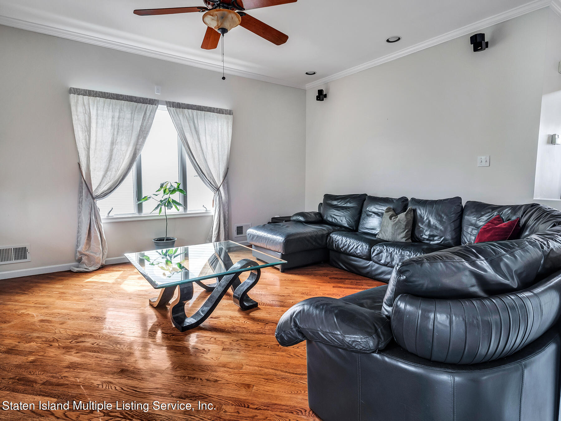 39 Nicole Loop Staten Island, NY 10301 - Photo 20 of 48 1FD5C0DA-7465-47F8-8035-DDB263313B75