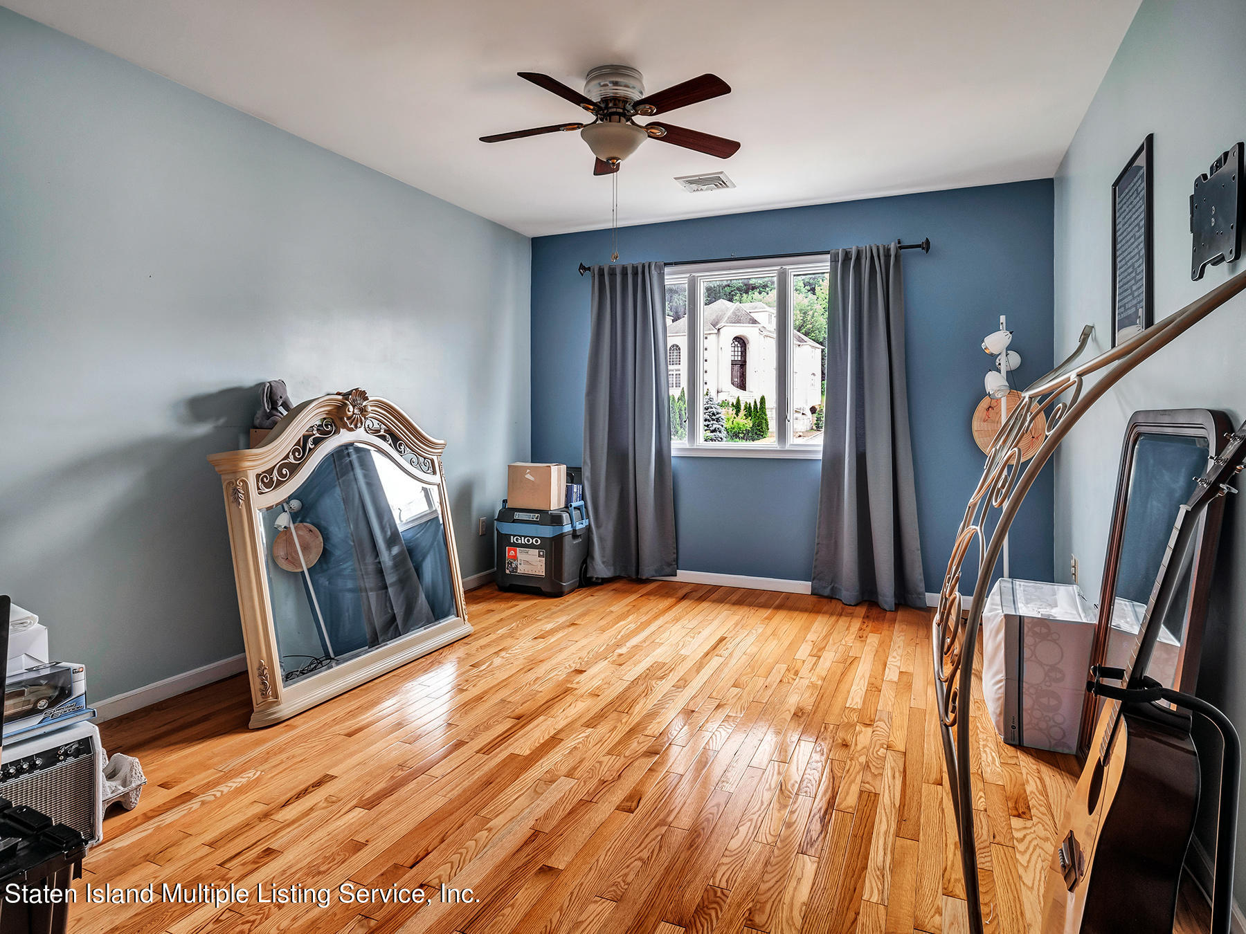39 Nicole Loop Staten Island, NY 10301 - Photo 35 of 48 33AB78B1-1EEE-4A29-A79C-0392110A4180