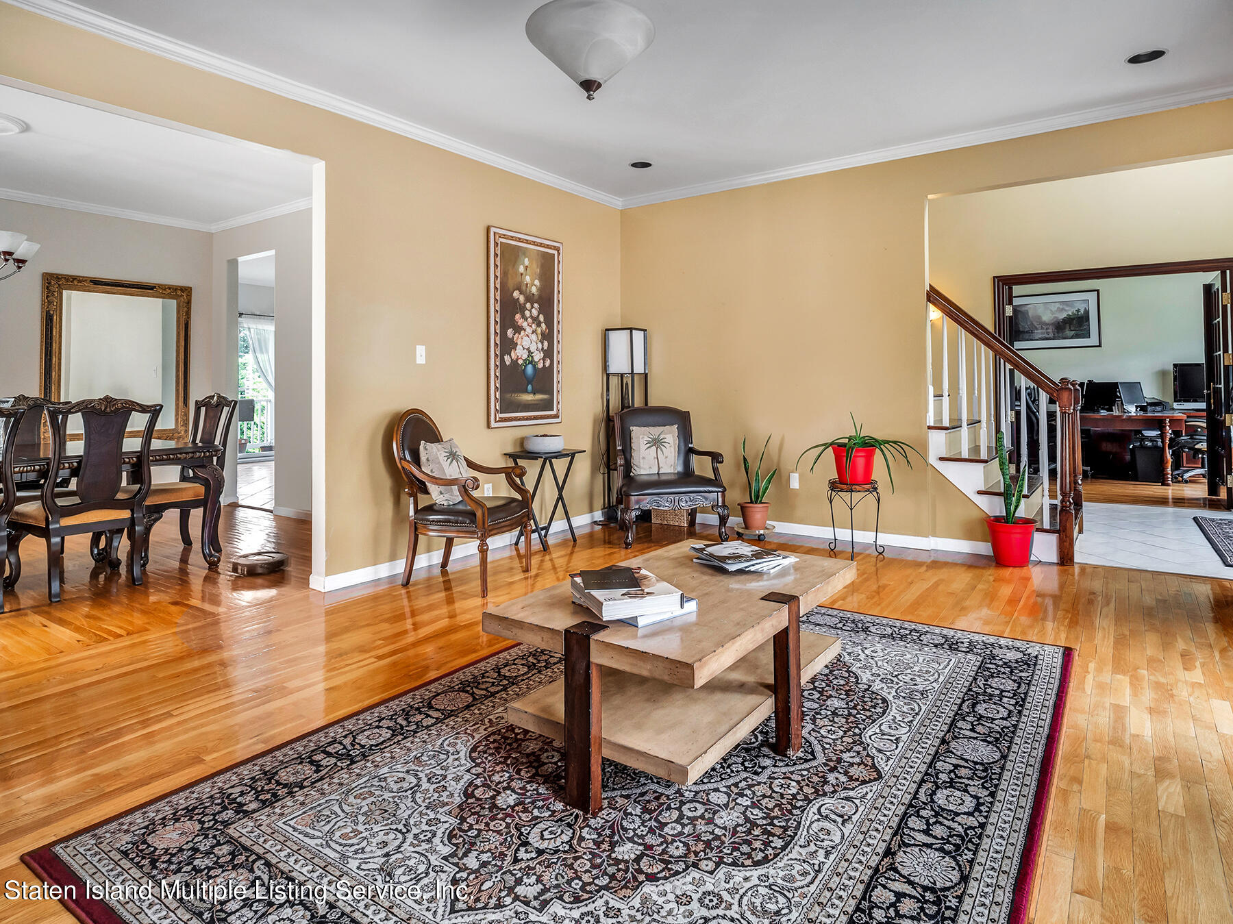 39 Nicole Loop Staten Island, NY 10301 - Photo 10 of 48 1B225845-A4F7-49EB-9B36-E82615CC049D