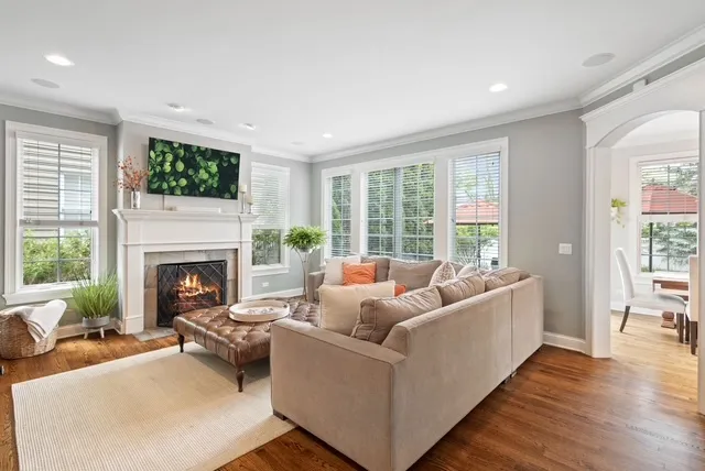 $1,299,000 | 3919 Washington Street, Downers Grove, IL 60515