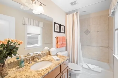 $1,299,000 | 3919 Washington Street, Downers Grove, IL 60515