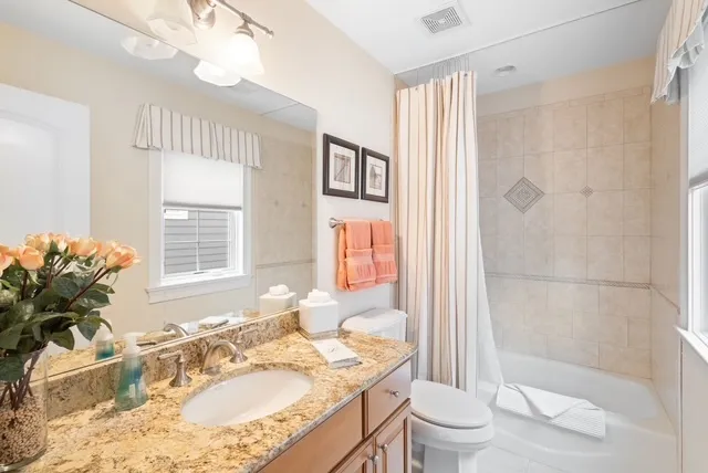 $1,299,000 | 3919 Washington Street, Downers Grove, IL 60515