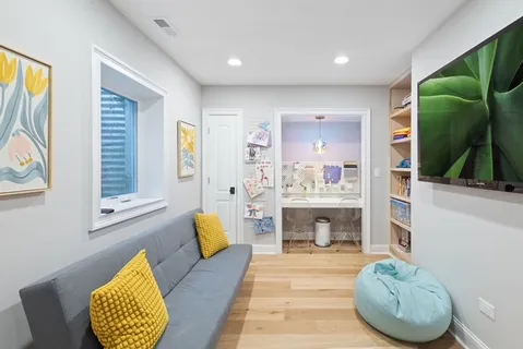 $1,299,000 | 3919 Washington Street, Downers Grove, IL 60515