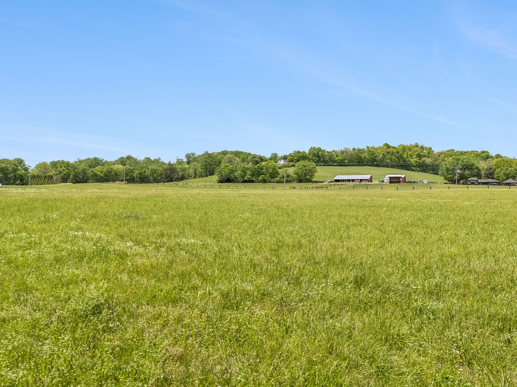 2461 Bodenham Road Pulaski, TN 38478 - Photo 92 of 100 a view of an ocean from a mountain