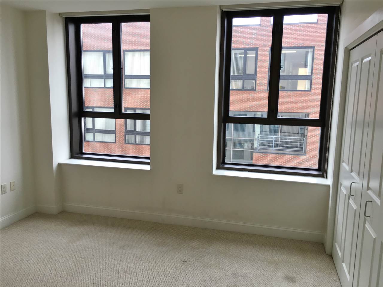 875 Elm Street, Unit 402 Manchester, NH 03101 - Photo 31 of 53