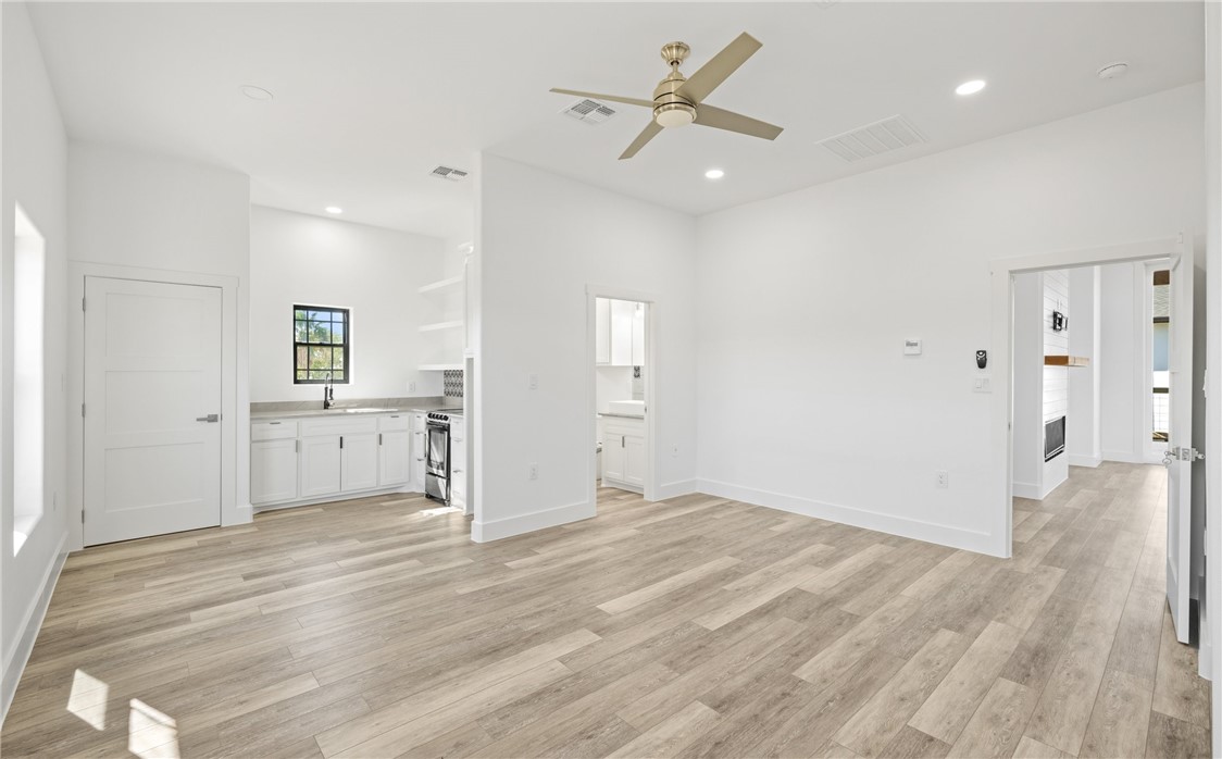 3702 Laguna Shores Road Corpus Christi, TX 78418 - Photo 15 of 24