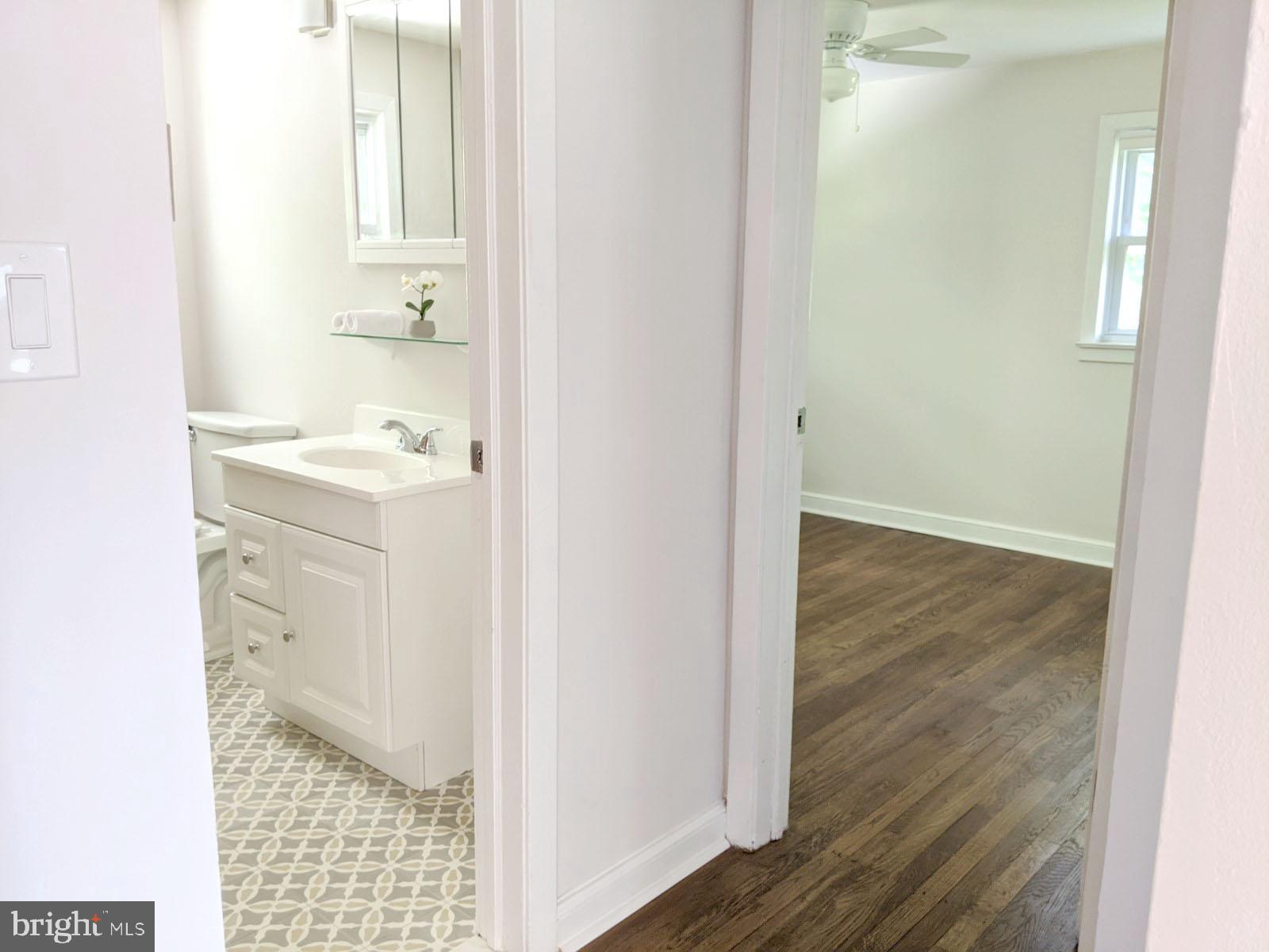 102 Radix Road Williamstown, NJ 08094 - Photo 11 of 35