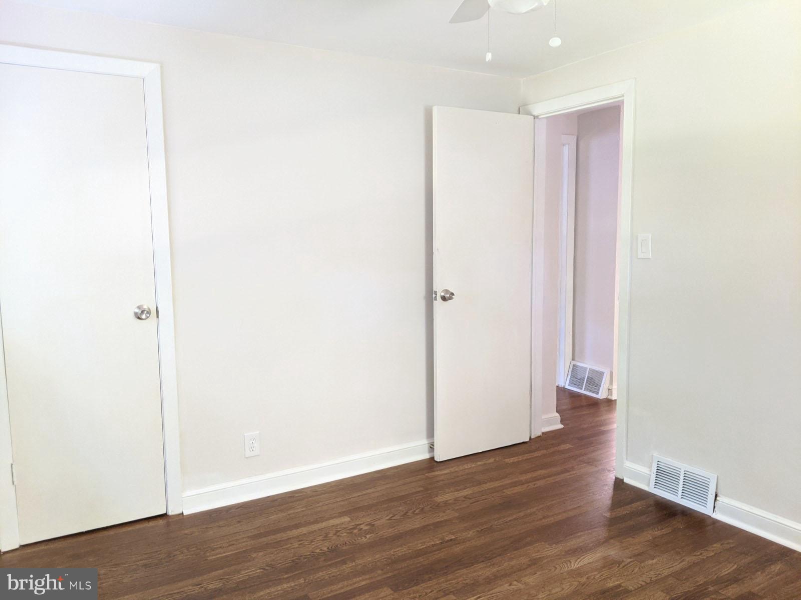 102 Radix Road Williamstown, NJ 08094 - Photo 14 of 35