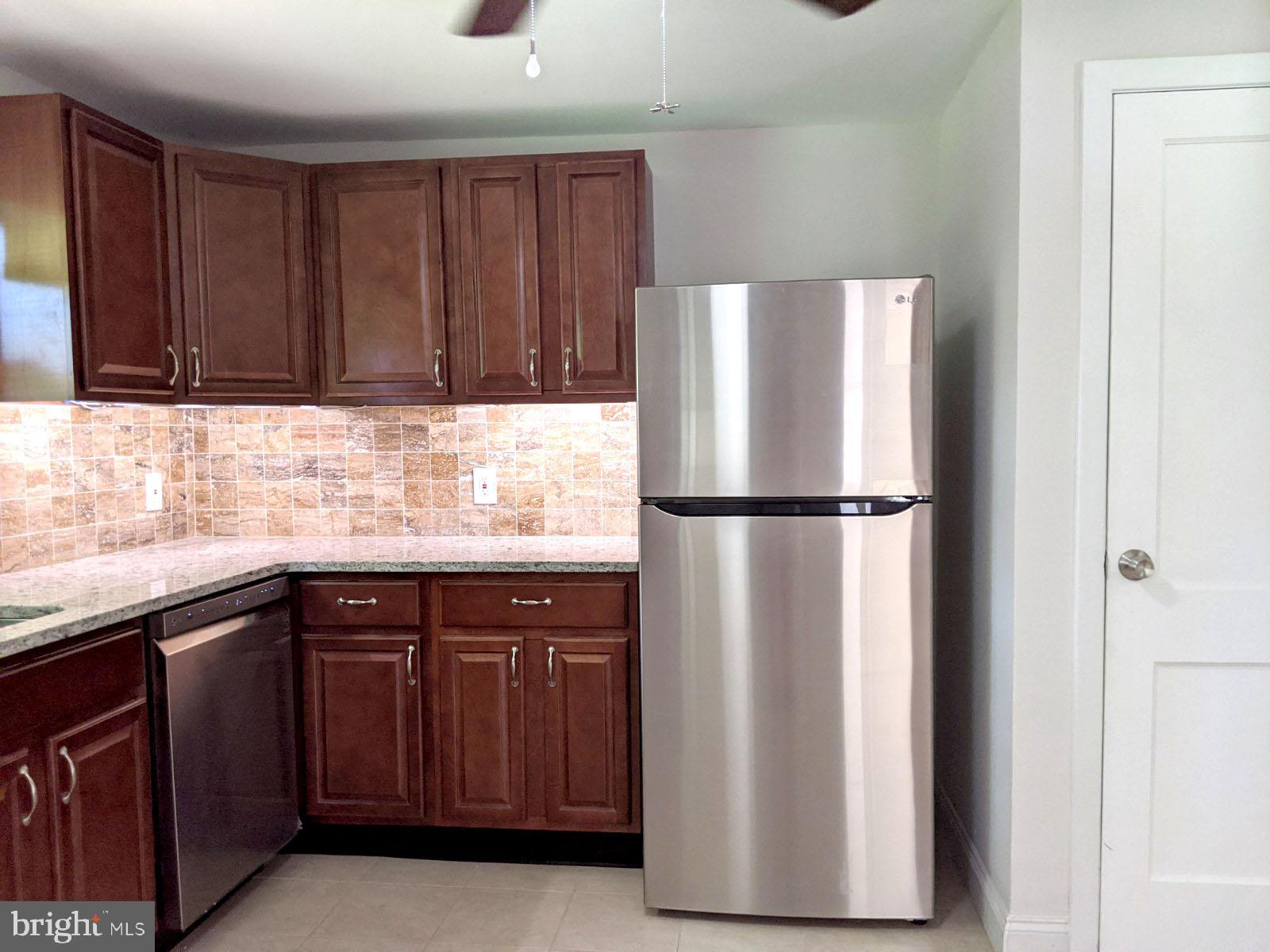 102 Radix Road Williamstown, NJ 08094 - Photo 7 of 35