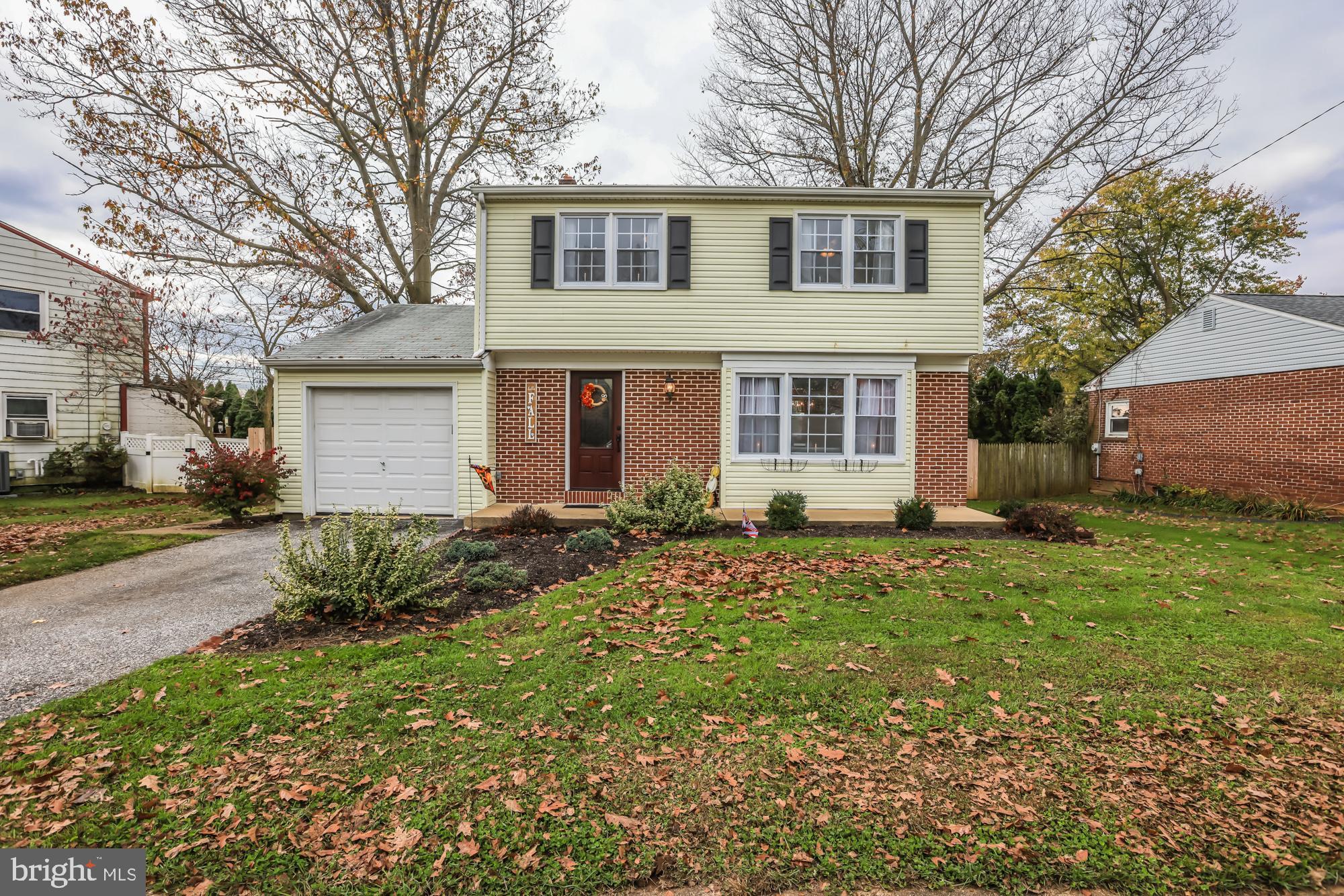 1658 Glenn Road Lancaster, PA 17601 - Photo 1 of 36 Gallery Image 1