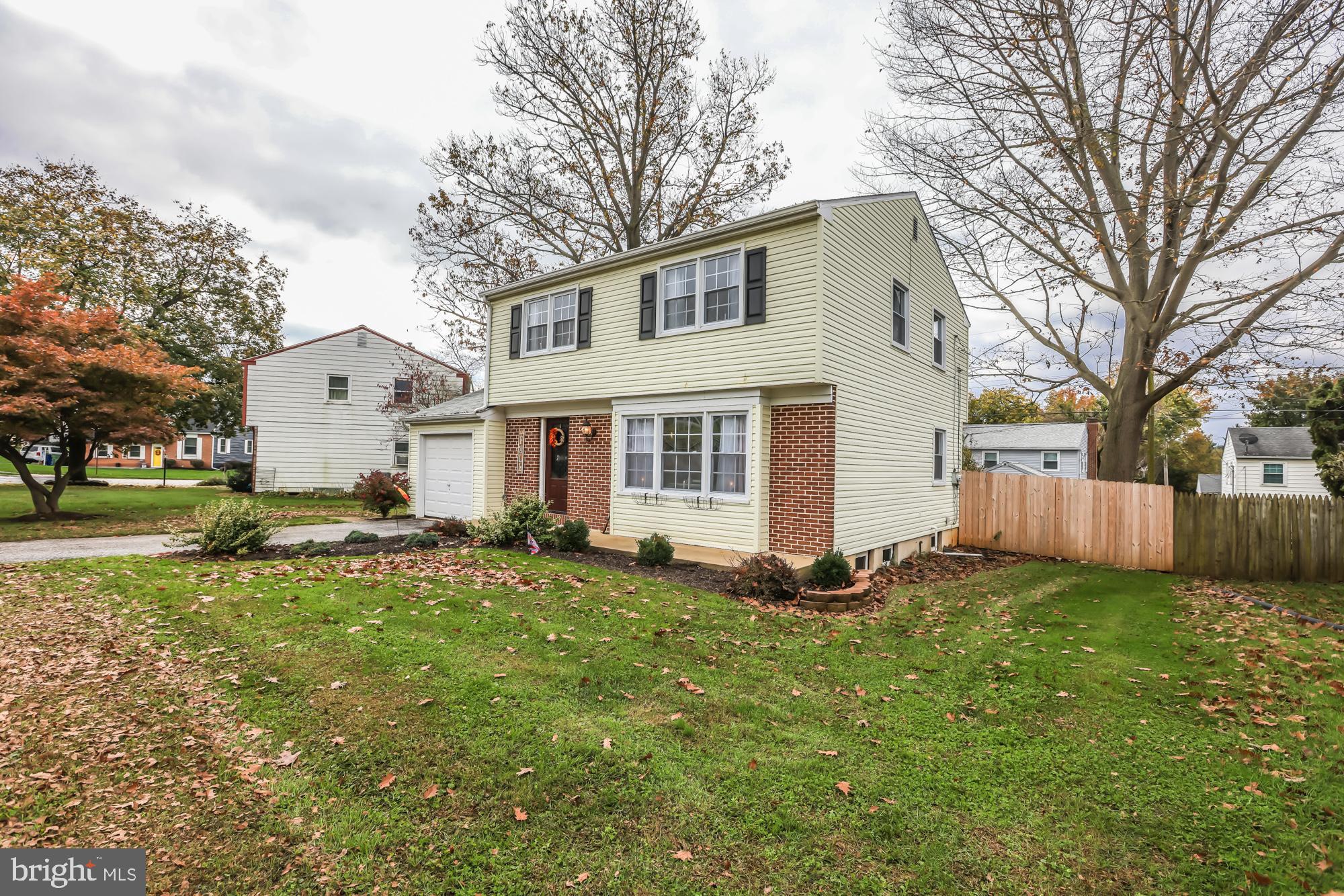 1658 Glenn Road Lancaster, PA 17601 - Photo 3 of 36 Gallery Image 3