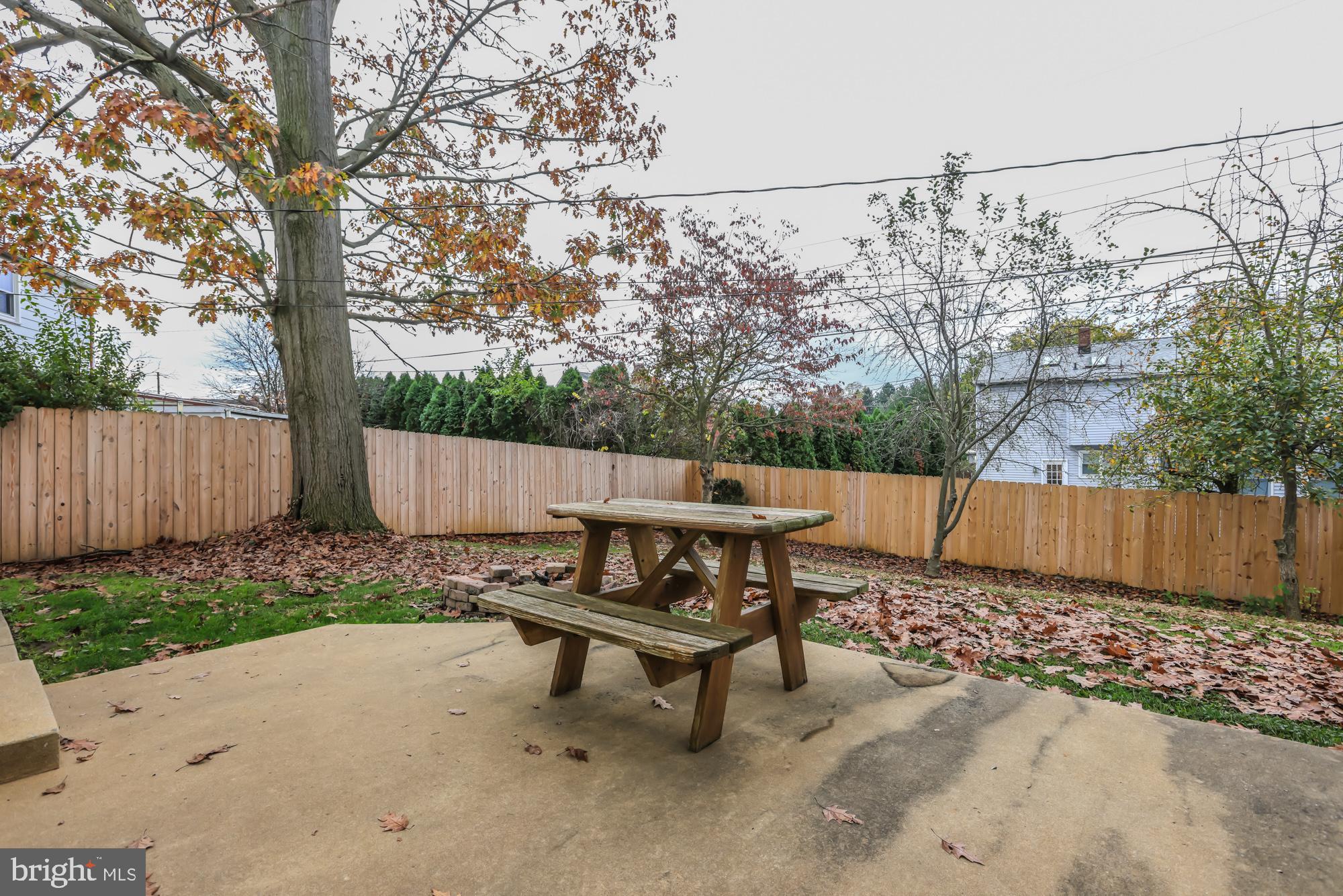 1658 Glenn Road Lancaster, PA 17601 - Photo 5 of 36 Gallery Image 5