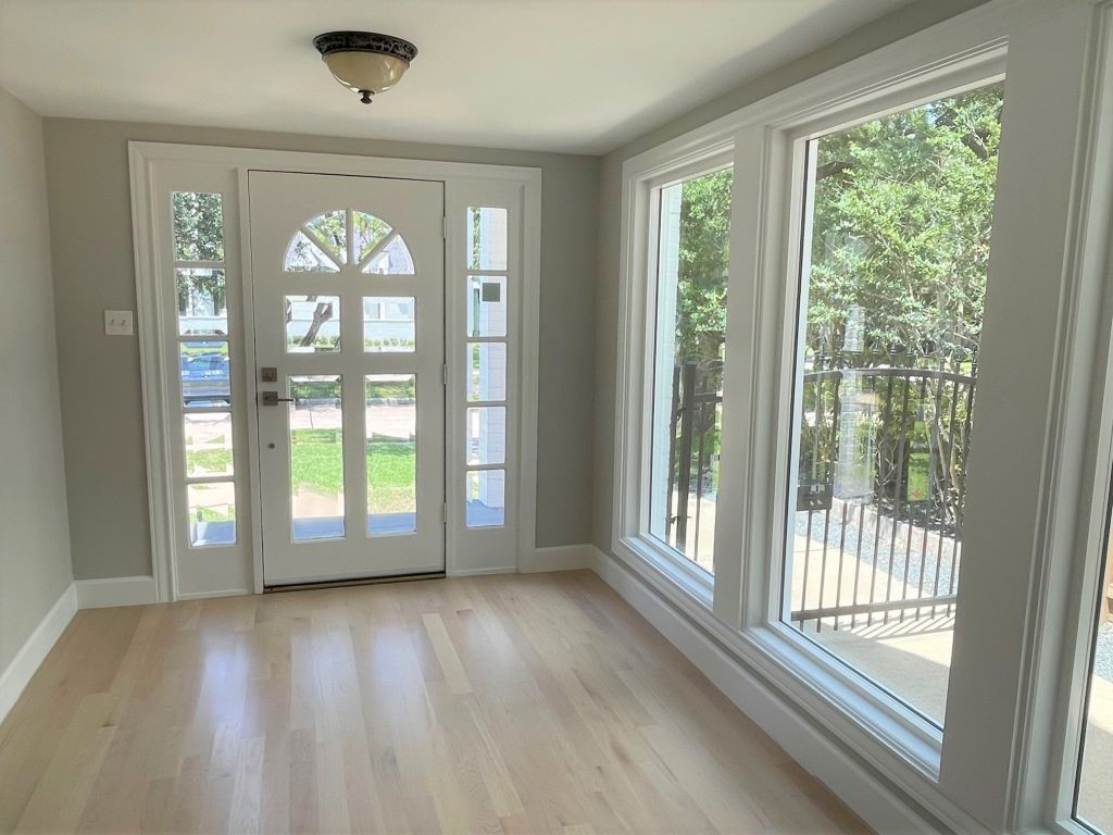 3605 Plumb Street Houston, TX 77005 - Photo 2 of 25