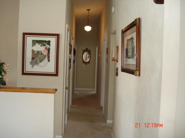7564 Old Mill Road Roanoke, VA 24018 - Photo 19 of 31 Hallway