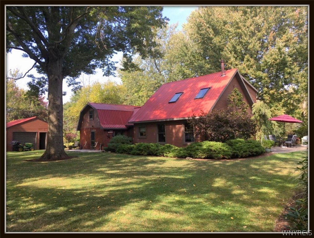 7399 Bear Ridge Road Pendleton, NY 14120 - Photo 1 of 1