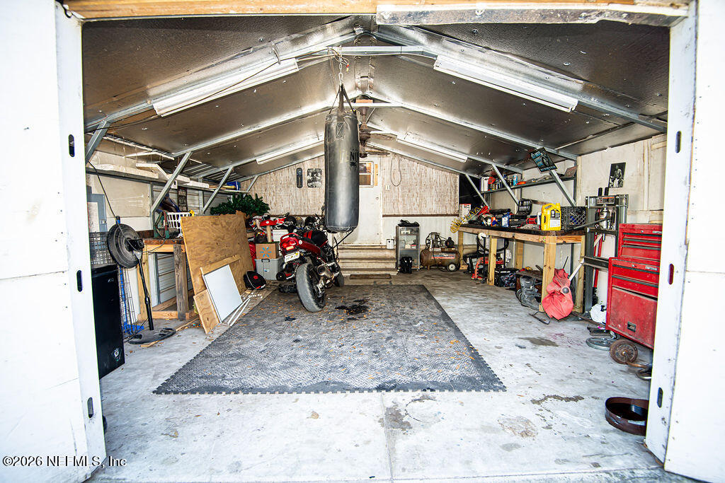 109 Lake Ida Point Drive Interlachen, FL 32148 - Photo 20 of 20 GarageArea