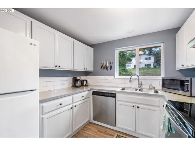 $399,000 | 6670 Seattle Avenue, Bay City, OR 97107