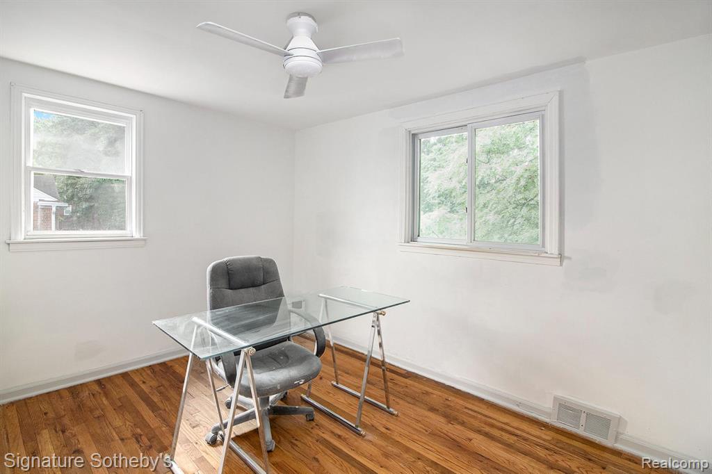 17196 Huntington Road Detroit, MI 48219 - Photo 8 of 20 Gallery Image 8
