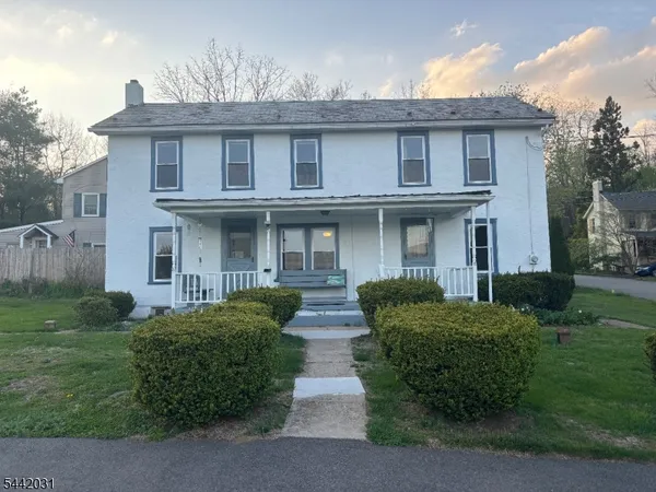 $3,000 | 6 Thatcher Avenue, Stewartsville, NJ 08886