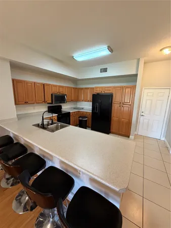 $3,000 | 7401 Palomino Drive, Unit 117, Hollywood, FL 33024